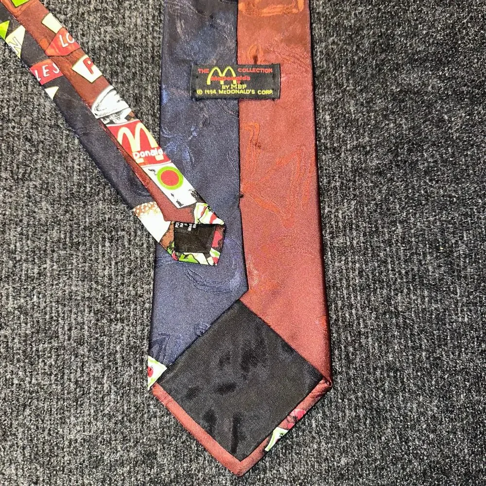 Vintage 1994 McDonald's Pop City Novelty Necktie MBP Burger Fries World Cities